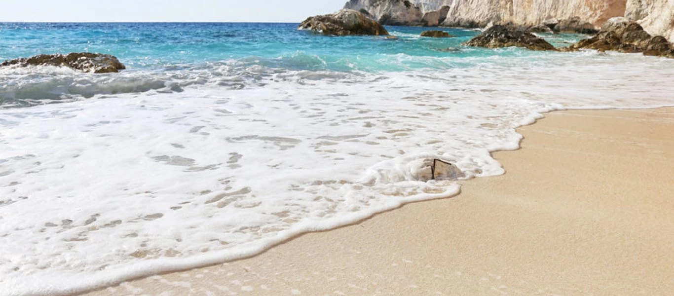 Δείτε τη νεότερη παραλία της Ελλάδας - Πώς τη δημιούργησε η φύση πριν από 10 χρόνια (φωτό)